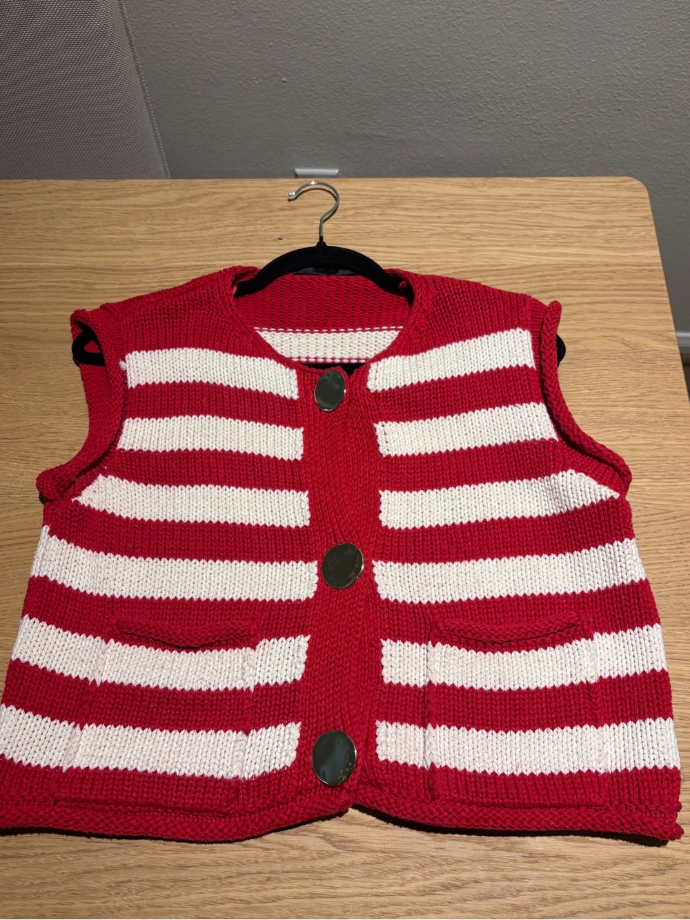 Zara Red Knit Vest *ONLY WORN TWICE*